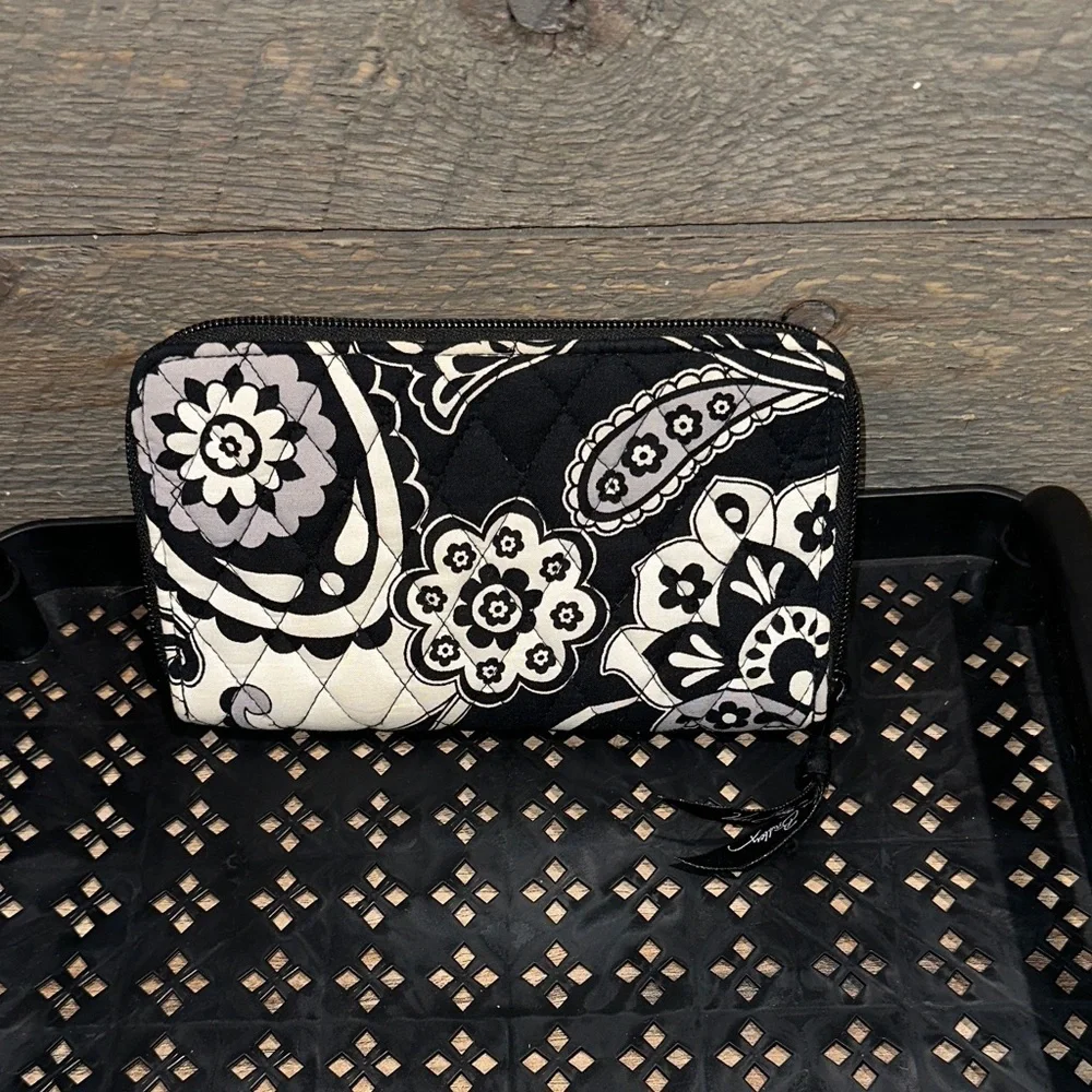 Vera Bradley Midnight Paisley Continental Wallet NWOT Spring 2015 Pattern - Picture 8 of 10